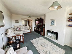 Lounge- click for photo gallery